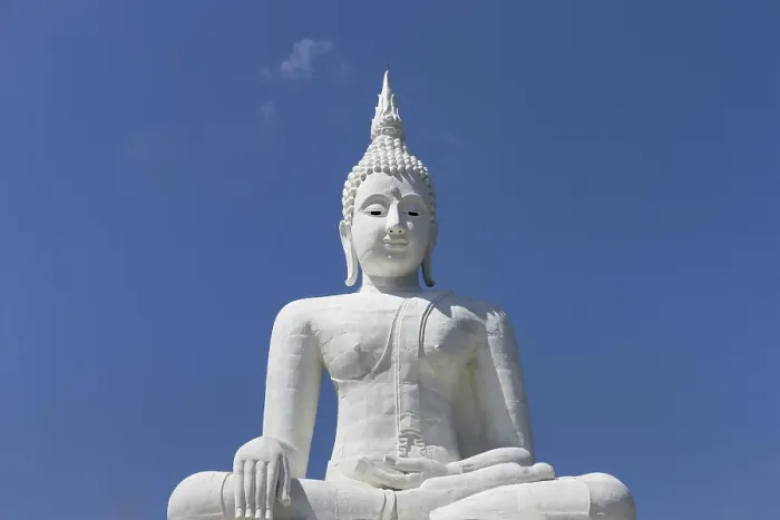Framed Print : White Buddha statue, Giant Buddha Framed Print : White Buddha statue, Giant Buddha
