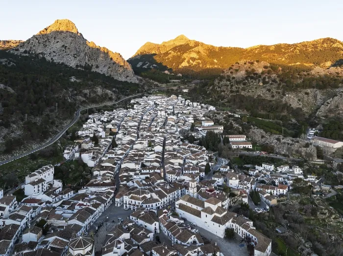 Framed Print : The White Town of Grazalema in the Sierra de Grazalema