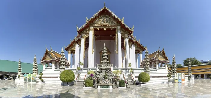 Framed Print : Wihan Luang (the Great Chapel is the centrepiece of the temple) Framed Print : Wihan Luang (the Great Chapel is the centrepiece of the temple)