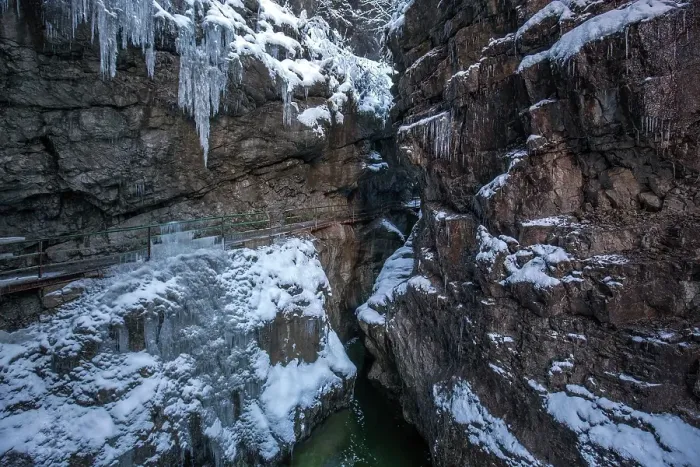 Framed Print : Winter, snowy landscape, icicles, hiking trail through the Breitachklamm gorge near Oberstdorf, Oberallgäu, Allgäu, Bavaria, Germany, Europe