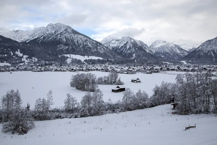 Framed Print : Winter, snowy landscape, view of Oberstdorf