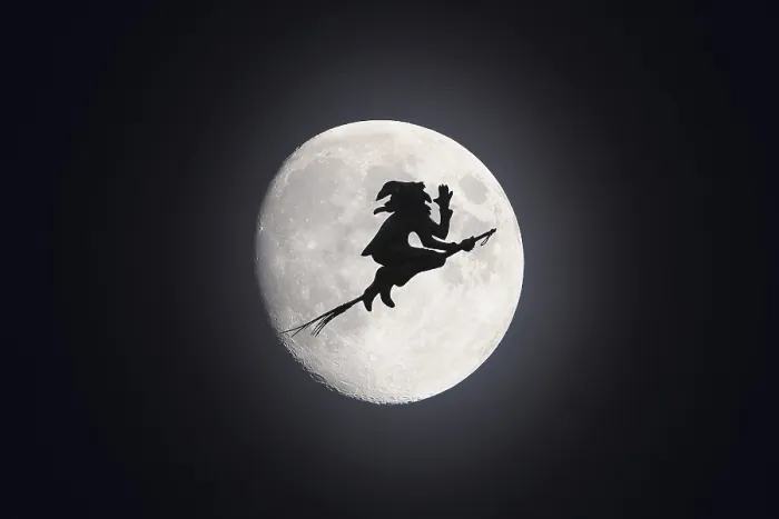 Framed Print : Witch as weather vane, silhouette in front of full mooen