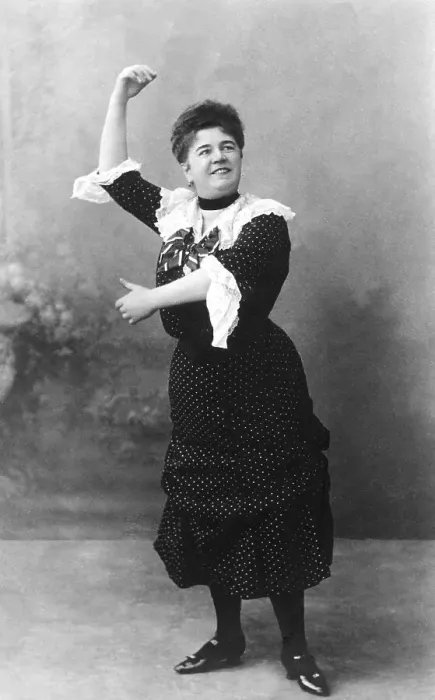 Framed Print : Woman dancing on her own, historic picture from about 1910