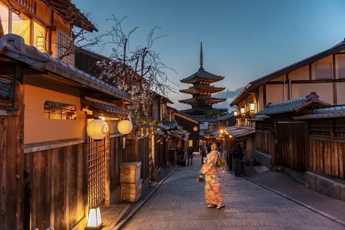 Framed Print : Woman in Kimono posing in an alley