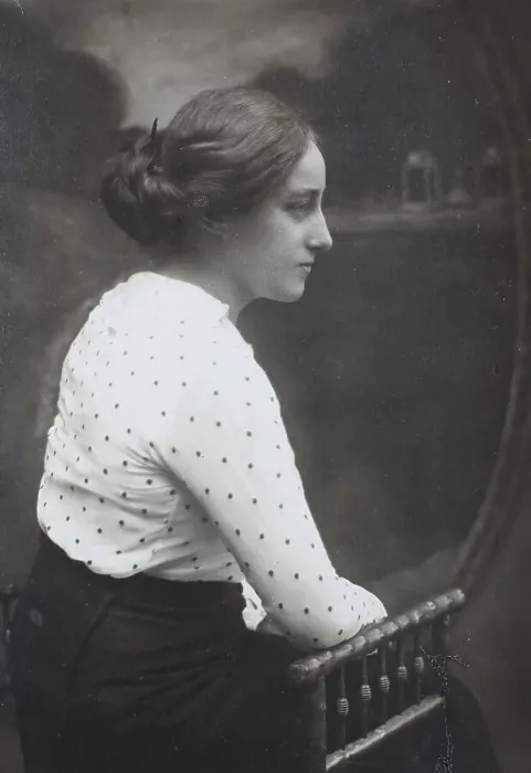 Framed Print : Woman, visit format, Carte de Visite