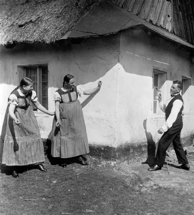 Framed Print : Two women an admirer ca. 1930, exact place unknown
