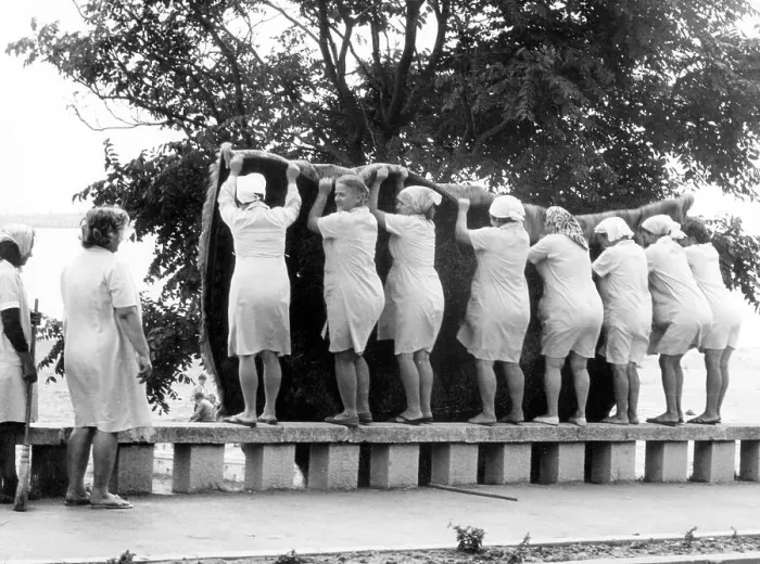 Framed Print : Ten women clean carpet approx. 1955