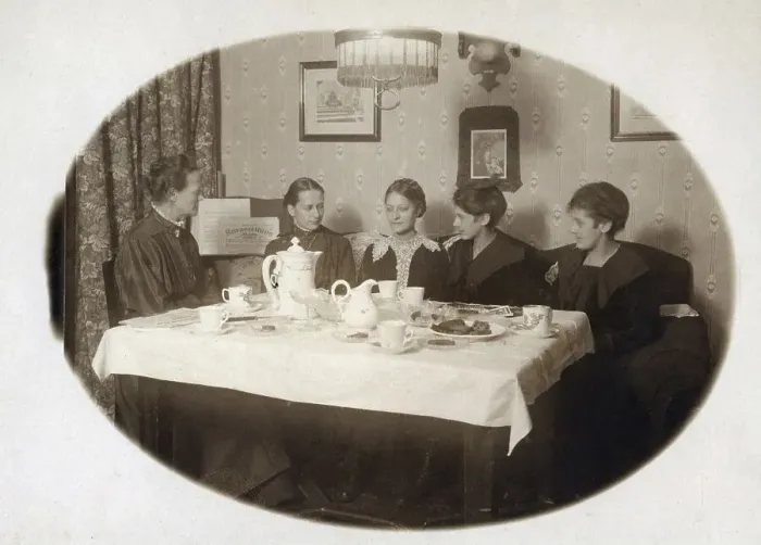 Framed Print : Women drinking coffee, ca. 1917