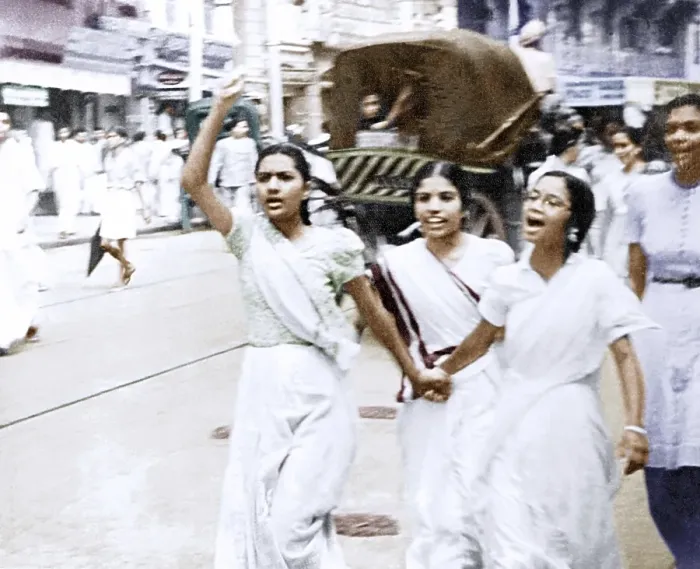 Framed Print : Women shouting slogans during Quit movement, India, Asia, August 1942, Asia