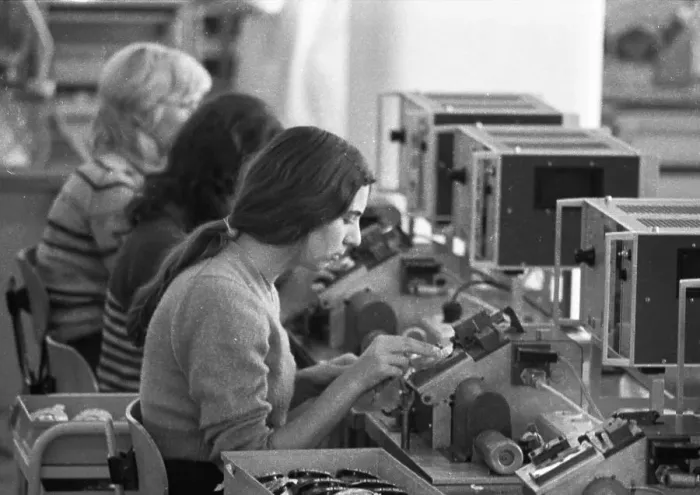 Framed Print : Women's workplaces at Siemens on 22 Framed Print : Women's workplaces at Siemens on 22