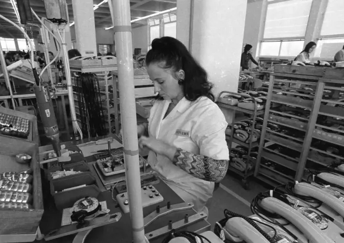 Framed Print : Women's workplaces at Siemens on 22