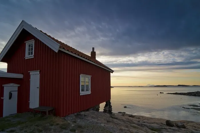 Framed Print : Wooden house in Smoegen, Bohuslaen, Sweden, Europe
