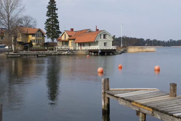 Framed Print : Wooden houses, Vaxholm archipelago island, Sweden