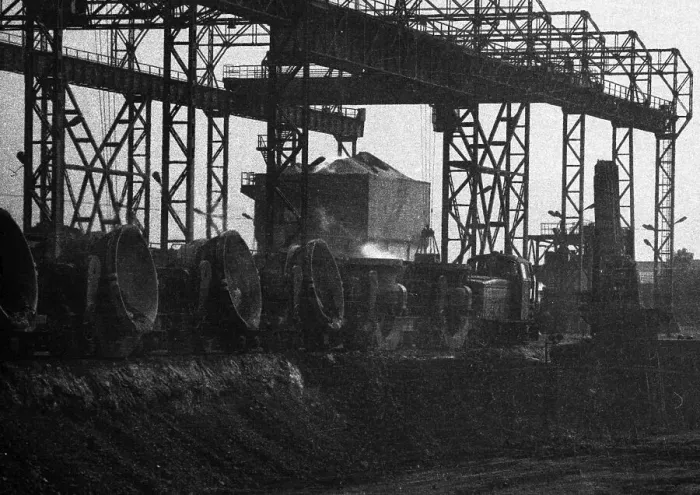 Framed Print : The work of the steelworkers, like here on 31 August 1971 at the Mannesmann-Huettenwerke in Duisburg Framed Print : The work of the steelworkers, like here on 31 August 1971 at the Mannesmann-Huettenwerke in Duisburg
