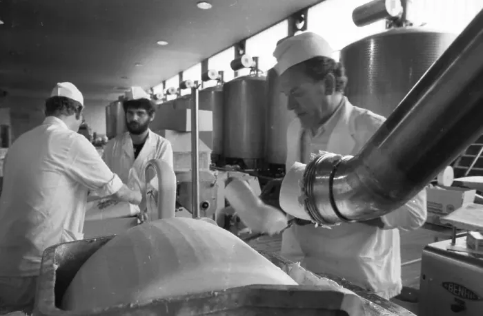 Framed Print : The work of the Westmilch dairy in the production of butter on 28 Framed Print : The work of the Westmilch dairy in the production of butter on 28