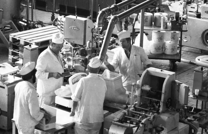 Framed Print : The work of the Westmilch dairy in the production of butter on 28 Framed Print : The work of the Westmilch dairy in the production of butter on 28