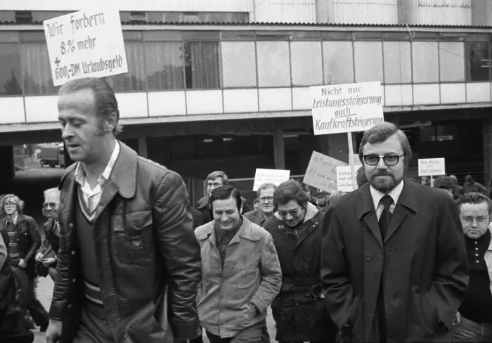 Framed Print : Workers and employees of Hoesch AG Westfalenhuette demonstrated in the collective bargaining dispute on 6 November 1975