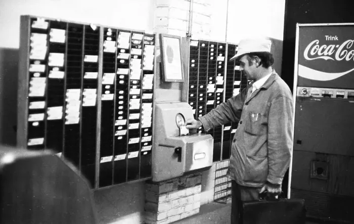 Framed Print : Workers and employees at the time clock of the Pohlschroeder company in Dortmund
