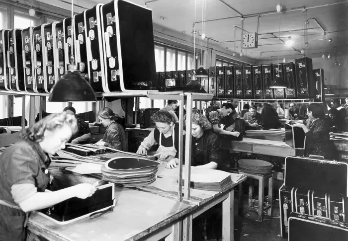 Framed Print : Workers make suitcases, 1940s, Germany, Europe Framed Print : Workers make suitcases, 1940s, Germany, Europe