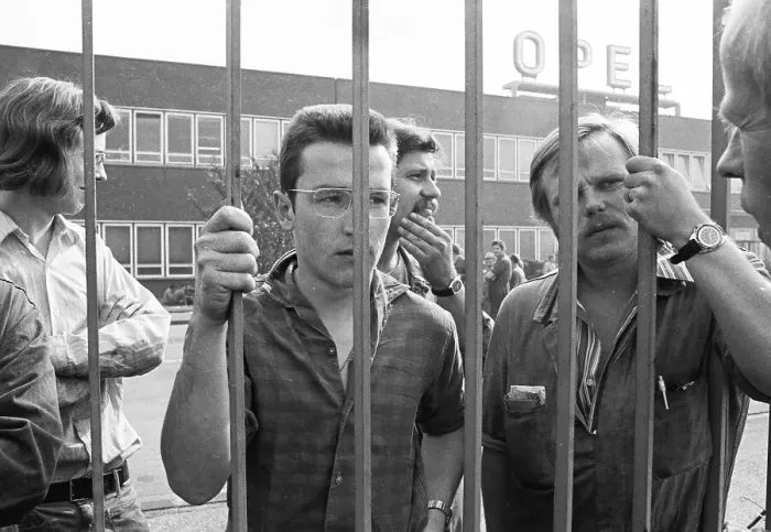 Framed Print : Many workers at the Opel factory in Bochum - here on 23 August 1973 - also took part in the wildcat strikes that swept Framed Print : Many workers at the Opel factory in Bochum - here on 23 August 1973 - also took part in the wildcat strikes that swept