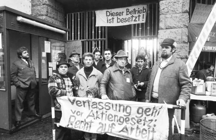 Framed Print : Workers at Vereinigte Deutsche Metallwerke AG (VDM) Framed Print : Workers at Vereinigte Deutsche Metallwerke AG (VDM)