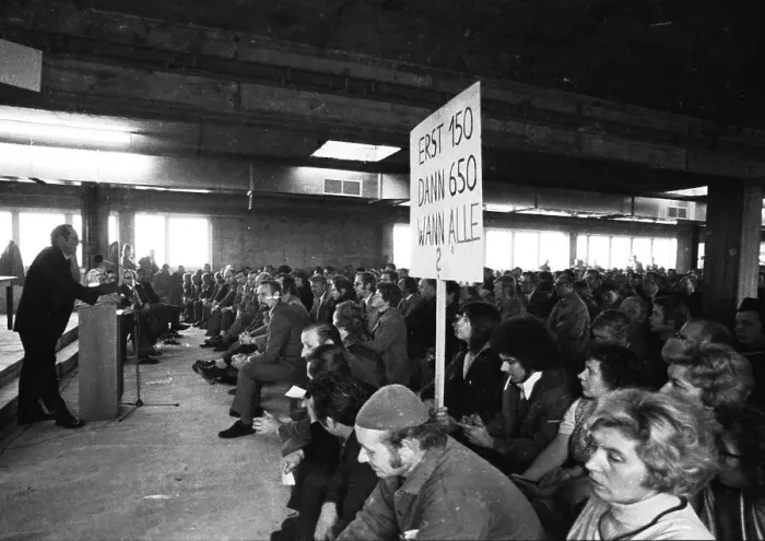 Framed Print : At the works meeting of the Deutsche Edelstahlwerke (DEW) in Bochum on 6 December 1973