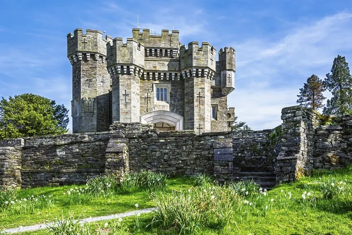 Framed Print : Wray Castle, Lake Windermere, Ambleside