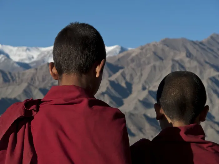 Framed Print : Two young monks looking across the Indus from the rooftop of Thikse Gompa Framed Print : Two young monks looking across the Indus from the rooftop of Thikse Gompa