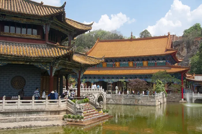 Framed Print : The Yuantong Temple dates originally from the Nanzhao Kingdom at the time of the Tang Dynasty (618 - 907) Framed Print : The Yuantong Temple dates originally from the Nanzhao Kingdom at the time of the Tang Dynasty (618 - 907)