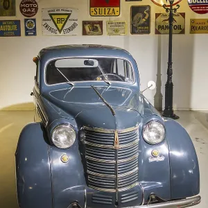 1951 Moskvitch Type 400 classic automobile