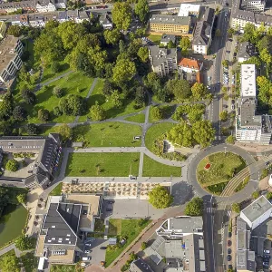 Aerial view, municipal park, Dinslaken Castle and Palace