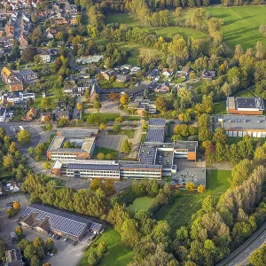Aerial view, school centre with Stadt