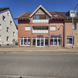 Allianz Moller, residential and commercial buildings