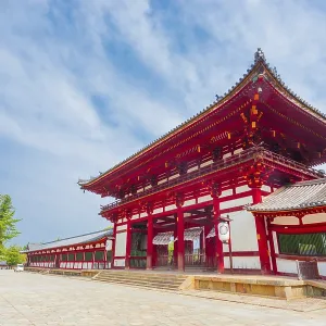 Angled front red gate ro-mon entrance to historic Todai-ji