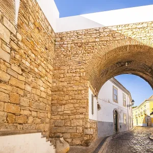Arco do Repouso, a historic archway in Faro