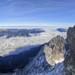 Auf der Zugspitze in Bayern, Deutschland im Oktober Auf der Zugspitze in Bayern, Deutschland im Oktober