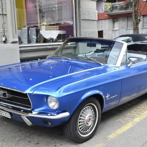 Auto, Oldtimer, Ford Mustang, Verkehr
