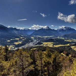 Autumn at the Watzmann in Berchtesgadener Land Autumn at the Watzmann in Berchtesgadener Land