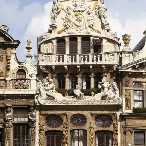 Baroque guild house of river boatmen (Le Cornett) Baroque guild house of river boatmen (Le Cornett)