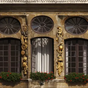 Baroque guild house of river boatmen (Le Cornett) Baroque guild house of river boatmen (Le Cornett)