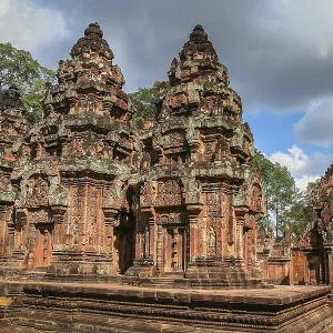 Beautifully carved Banteay Srei Temple in Cambodia Beautifully carved Banteay Srei Temple in Cambodia
