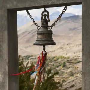 The bell at the entrance to the monastery Muktinath