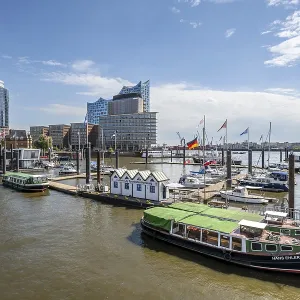Boats at the city sports harbour in the Elbe Boats at the city sports harbour in the Elbe
