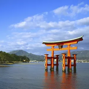 The bright red Sea-gate of Miyajima temple The bright red Sea-gate of Miyajima temple