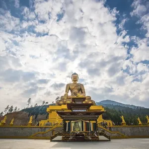 Buddha Dordenma statue, large Buddha statue