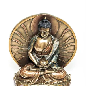 Buddha-Statue auf Lotusbasis mit strahlendem Hintergrund. Buddha-Statue auf Lotusbasis mit strahlendem Hintergrund.