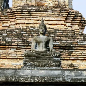 Buddha statue in ayutthaya thailand