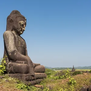 Buddha Statue at Peisi Taung (Pizidaung)