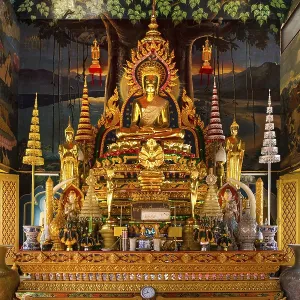 Buddha statue in Wat Phra Chao Tai Yai Ong Tue temple