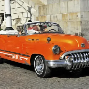 Buick, Convertible, classic car from the 50s in the city center of Havana